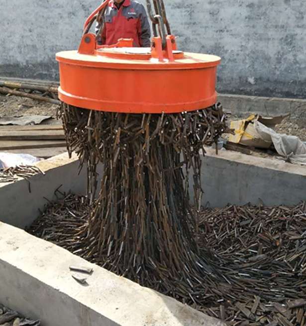 行吊廢鋼電磁鐵吸盤 行吊廢鋼電磁鐵吸盤